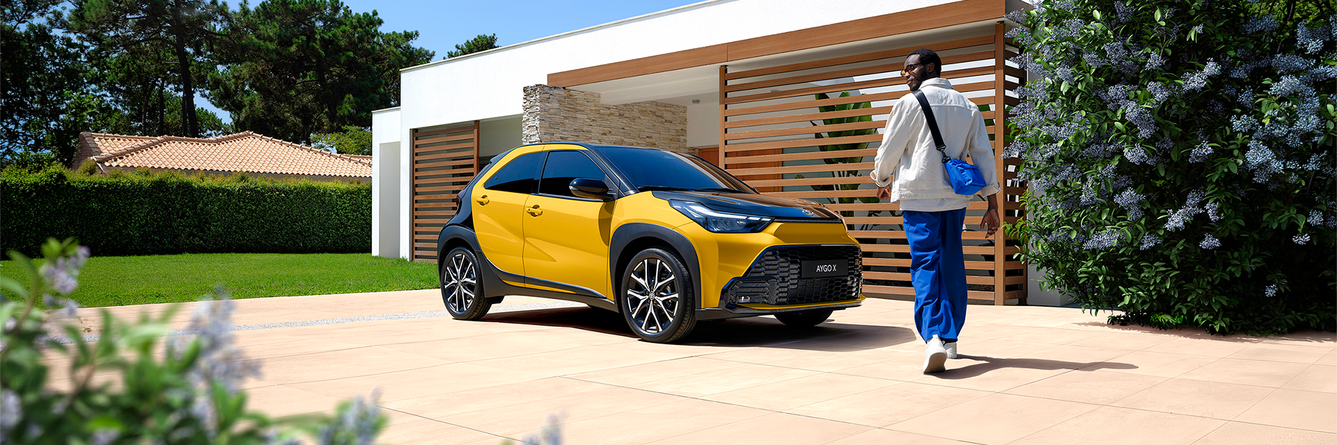 TOY_AYGO_X_HEV_2025_HUB_IMG_02_GR-Sport_1920x1080