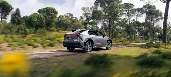 BZ0013_25_WEB_crop-1